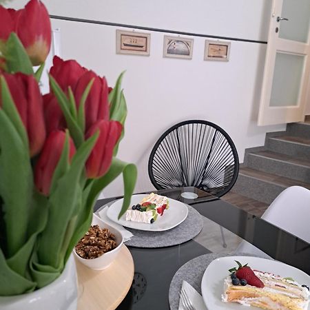 Kuca Za Odmor Eni **** Villa Šibenik Екстериор снимка