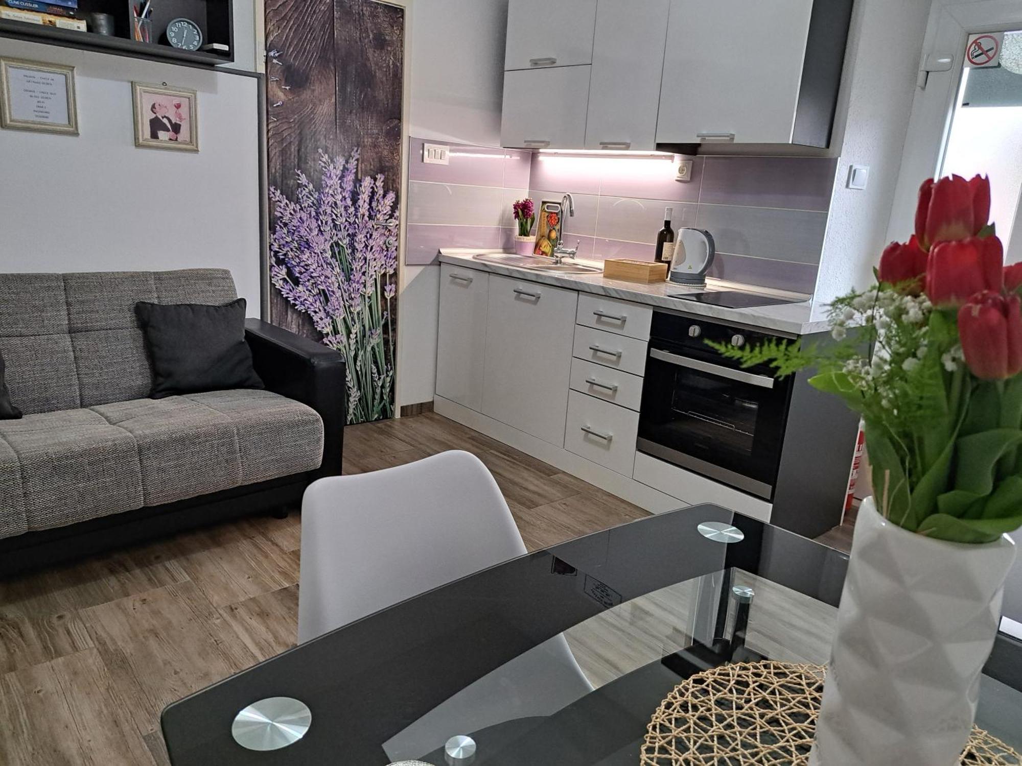 Kuca Za Odmor Eni **** Villa Šibenik Екстериор снимка