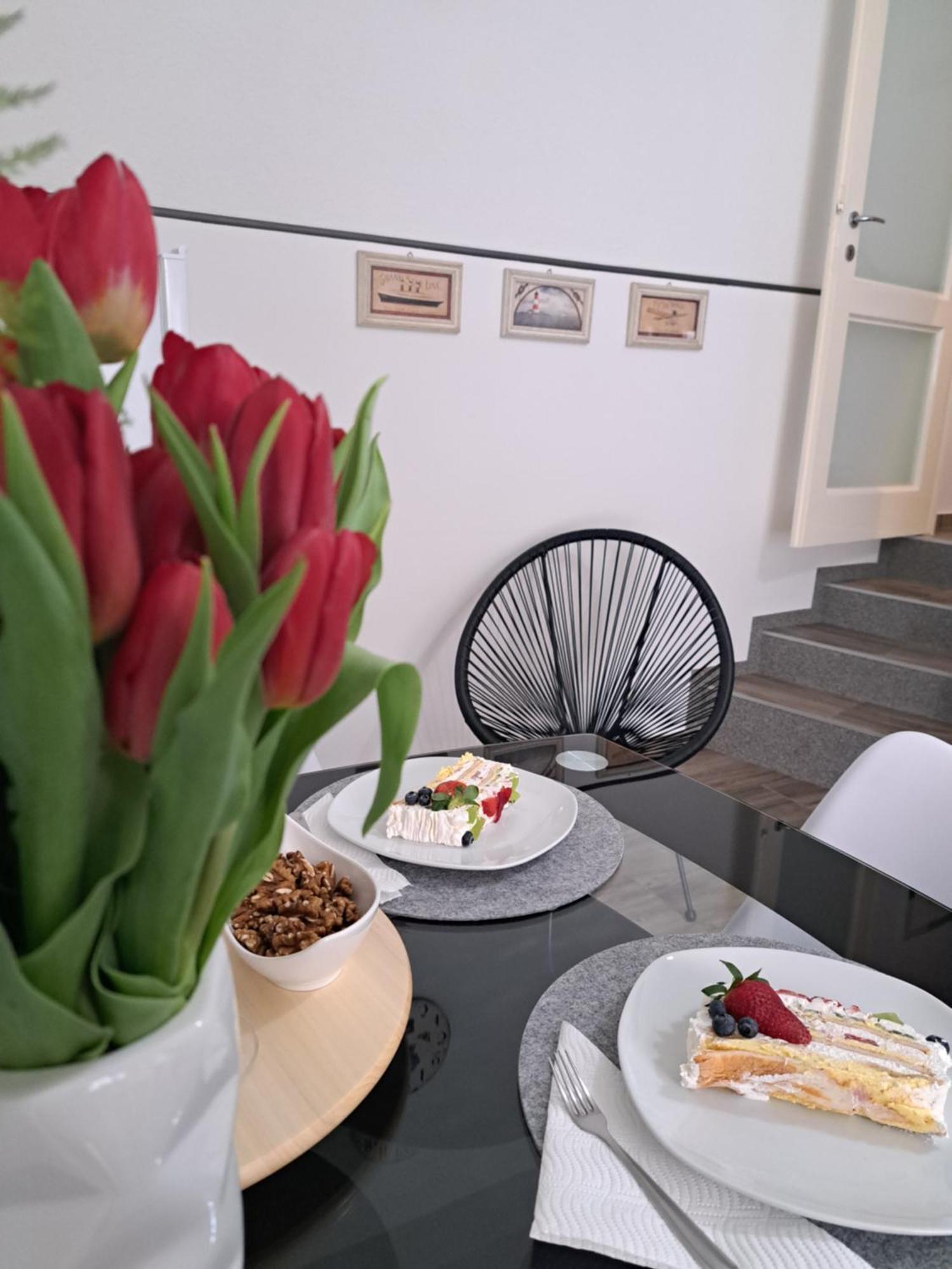 Kuca Za Odmor Eni **** Villa Šibenik Екстериор снимка