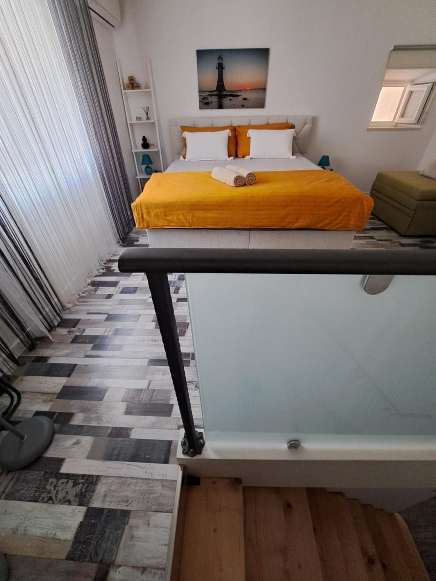 Kuca Za Odmor Eni **** Villa Šibenik Екстериор снимка